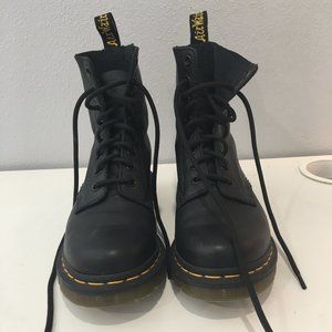 Dr Martens Women's 1460 Pascal Boot